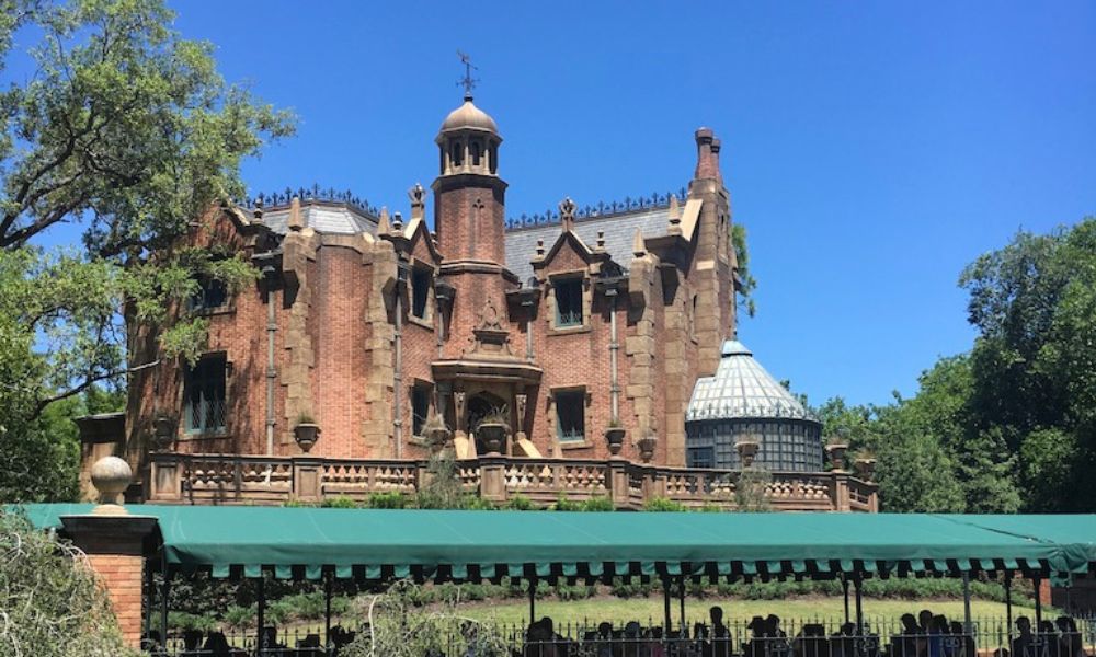 Haunted Mansion ride